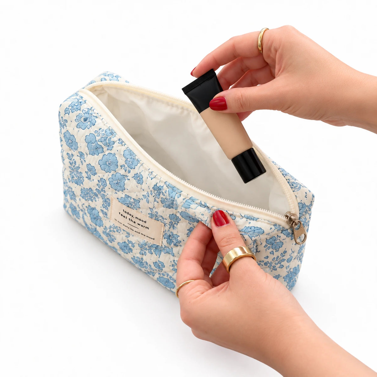 Nesty – The Cutest Travel Set