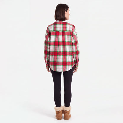 Back view: the curved hem of the Red Plaid shacket covers the backside over leggings