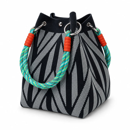 url(https://cdn.shopify.com/s/files/1/0572/6493/0902/files/bucky-grey-geometric-20260929-swatch.webp?v=1790666713)